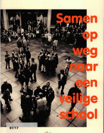 Samen op weg naar een veilige school Informatiebrochure rond de opzet van projecten Veiligheid op School in Amsterdam – Samen op weg naar een veilige school Informatiebrochure rond de opzet van projecten Veiligheid op School in Amsterdam